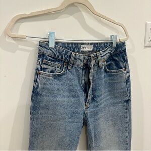 Zara Women's Blue Ankle Jeans